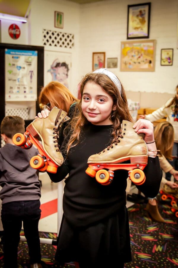 Glendale 10th Birthday Party Photographer-Moonlight Rollerway Glendale 10th Birthday Party Photographer-Moonlight Rollerway