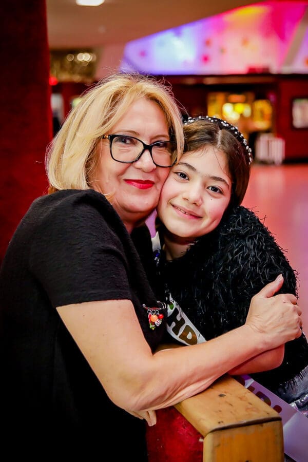 Glendale 10th Birthday Party Photographer-Moonlight Rollerway Glendale 10th Birthday Party Photographer-Moonlight Rollerway