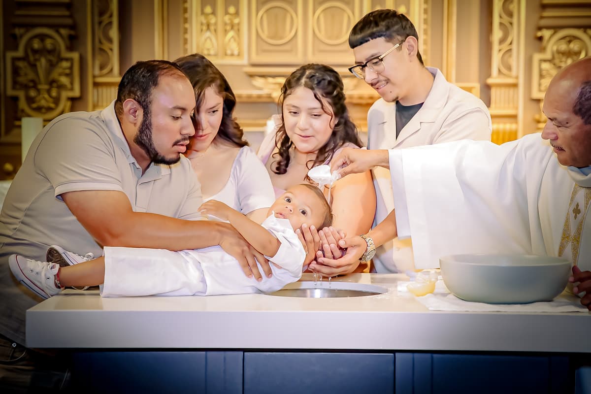 leandro and amelia los angeles baptism photographer placita olvera church 021
